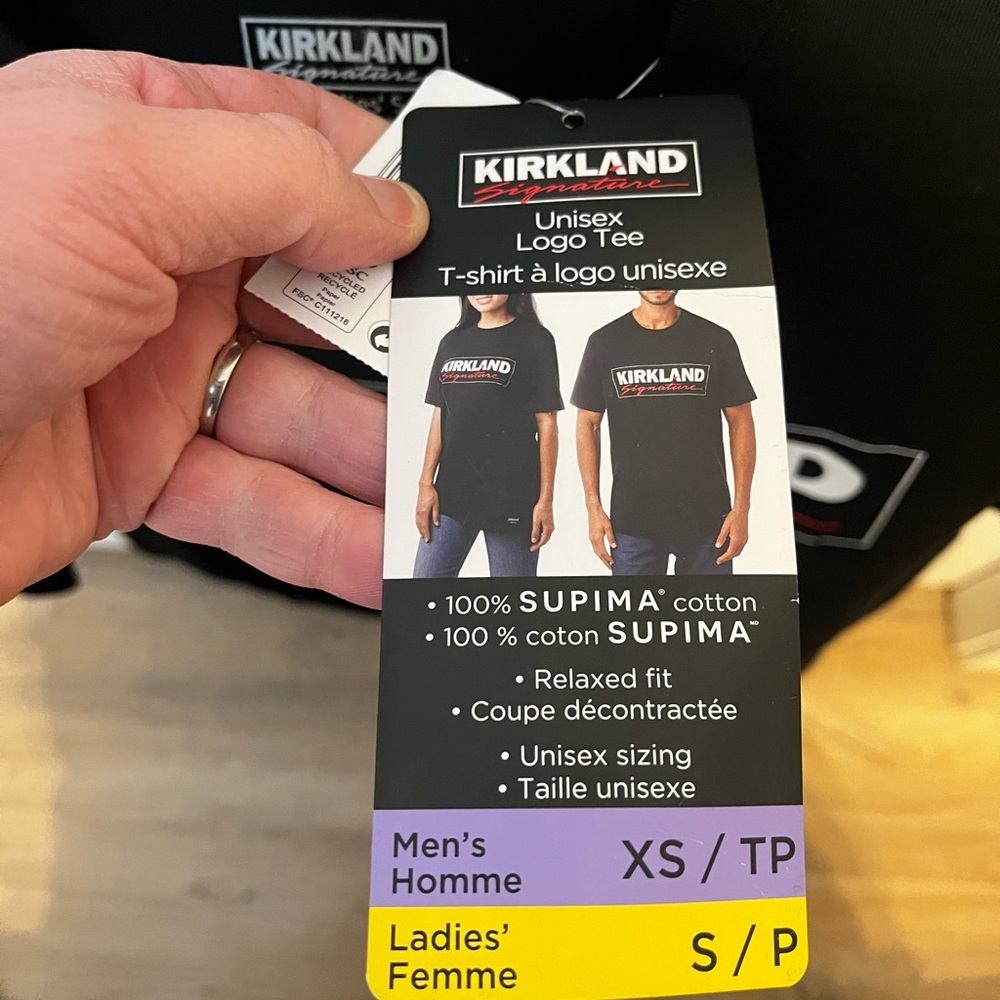 Kirkland Signature aka COSTCO T Shirt - XS Mens/ Small Ladies - Picture 3 of 3